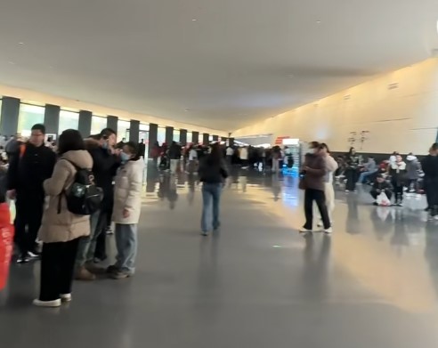 三星堆电子讲解小程序好还是人工讲解好？