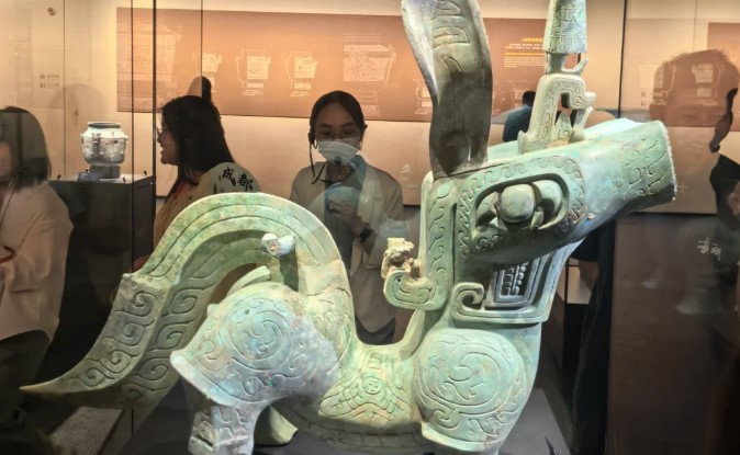 三星堆人工讲解小团怎么预约?