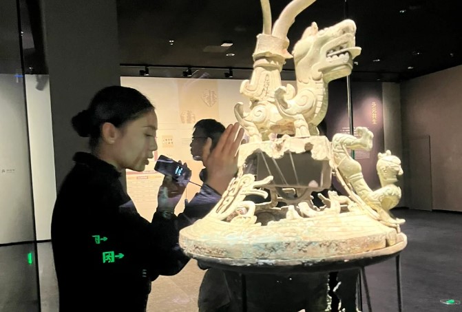 三星堆讲解员推荐一下这位方小姐姐讲得真好呀～